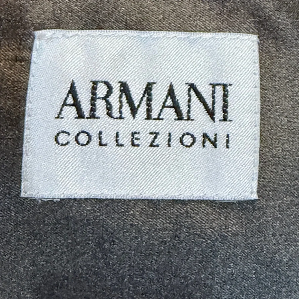 Armani Collezioni Green and Black Marbled 100% Silk Button Down Shirt - Picture 5 of 12